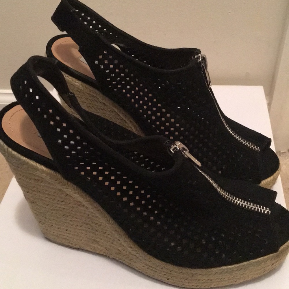 Perforated black wedges